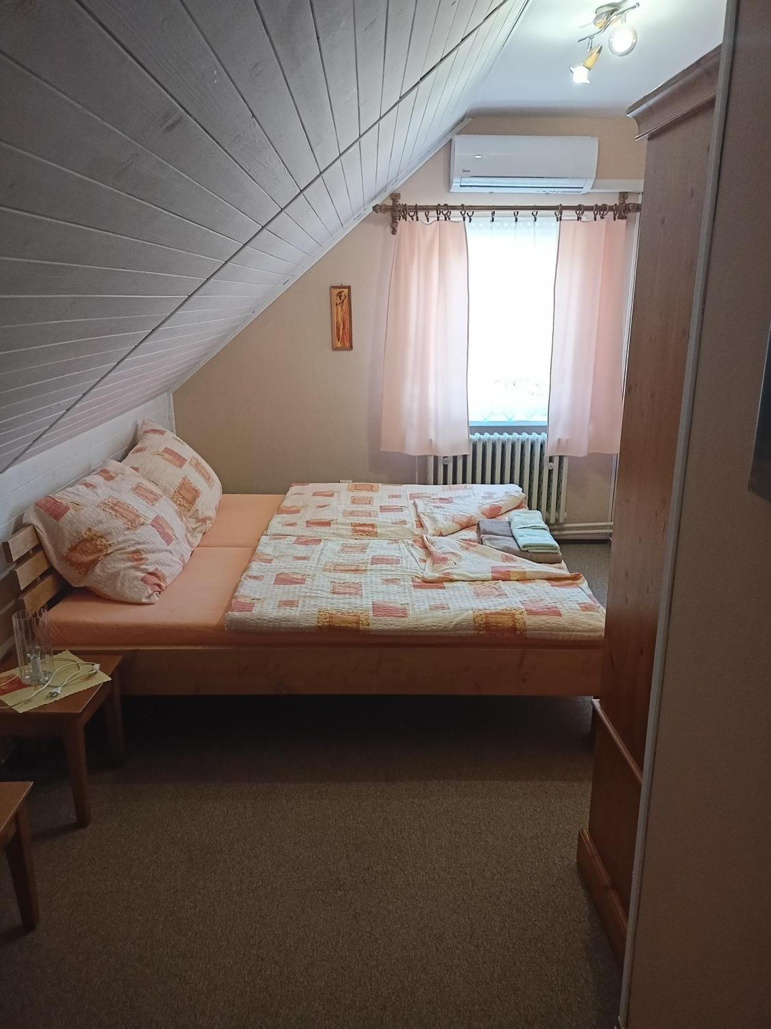 Hotel Kolonial Skalité SR Habitación foto